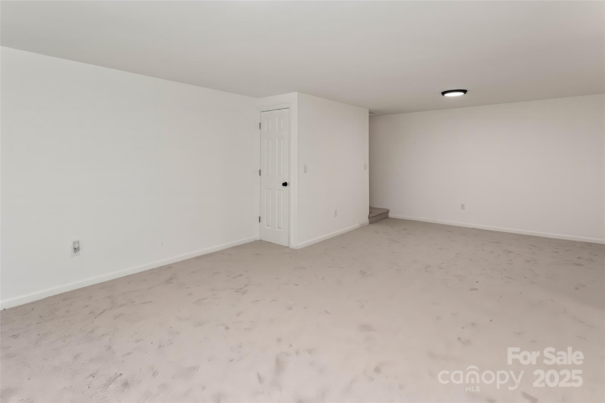 240 Spicewood Lane Property Photo 32
