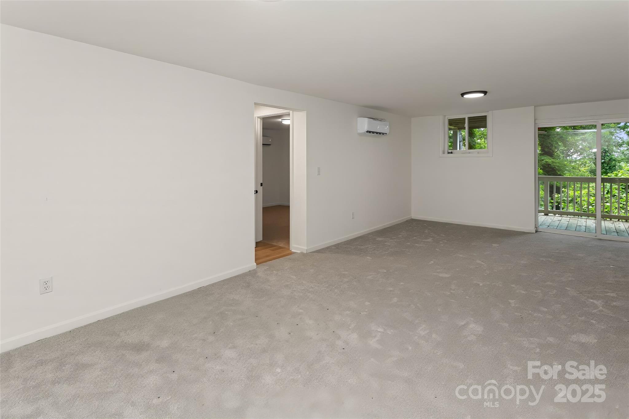 240 Spicewood Lane Property Photo 33