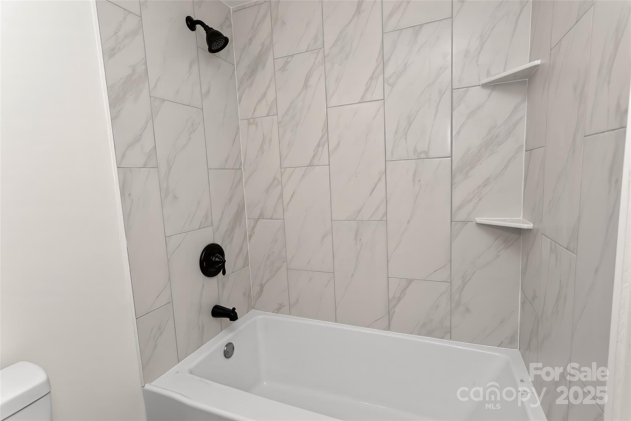 240 Spicewood Lane Property Photo 36