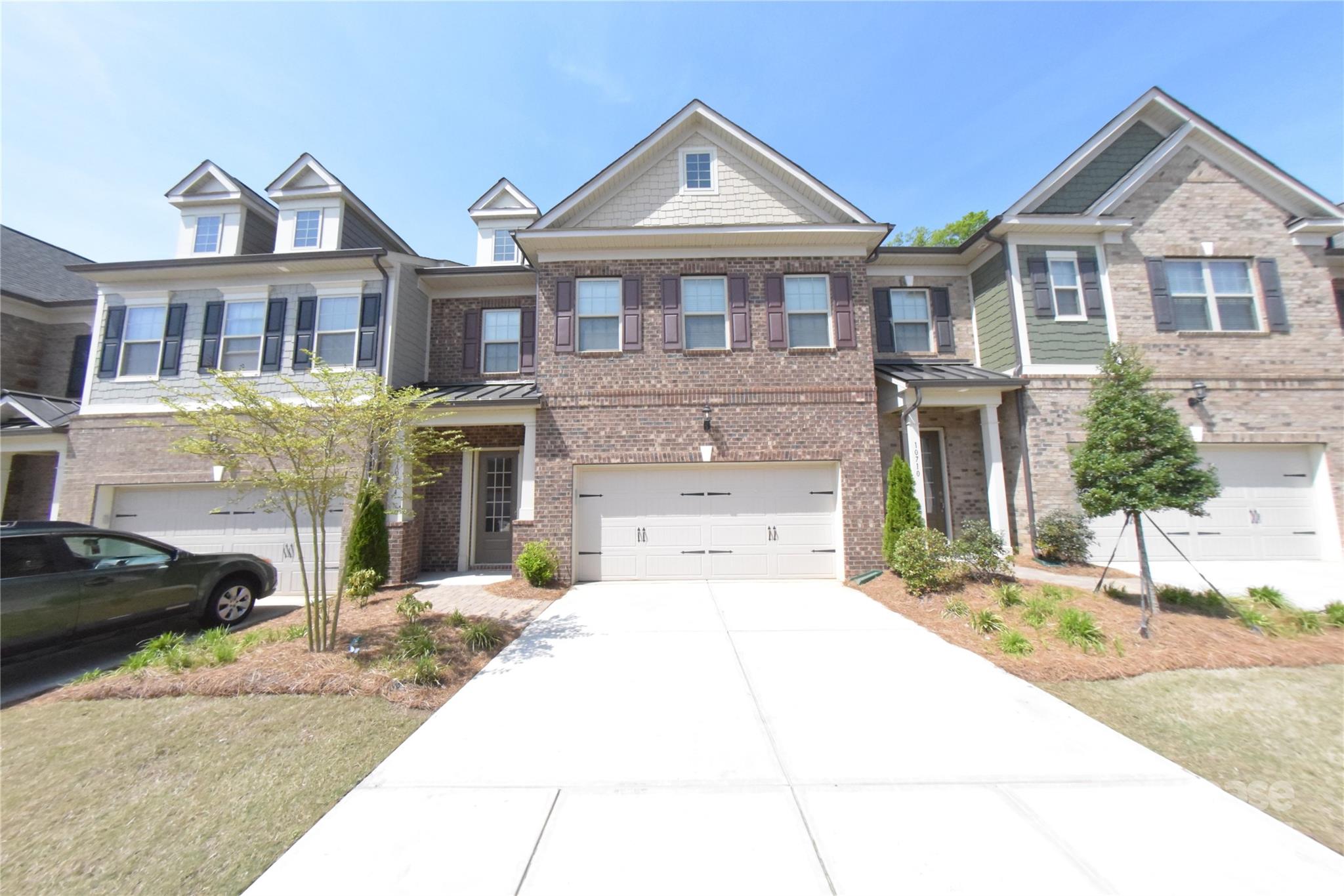 10714 Campbell Commons Way Property Photo 1
