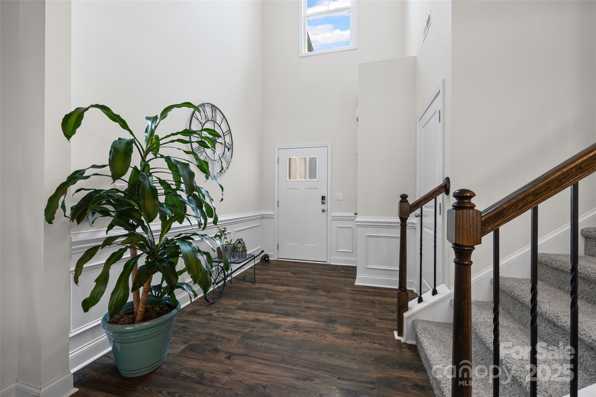 6118 Artigas Drive Property Photo 3