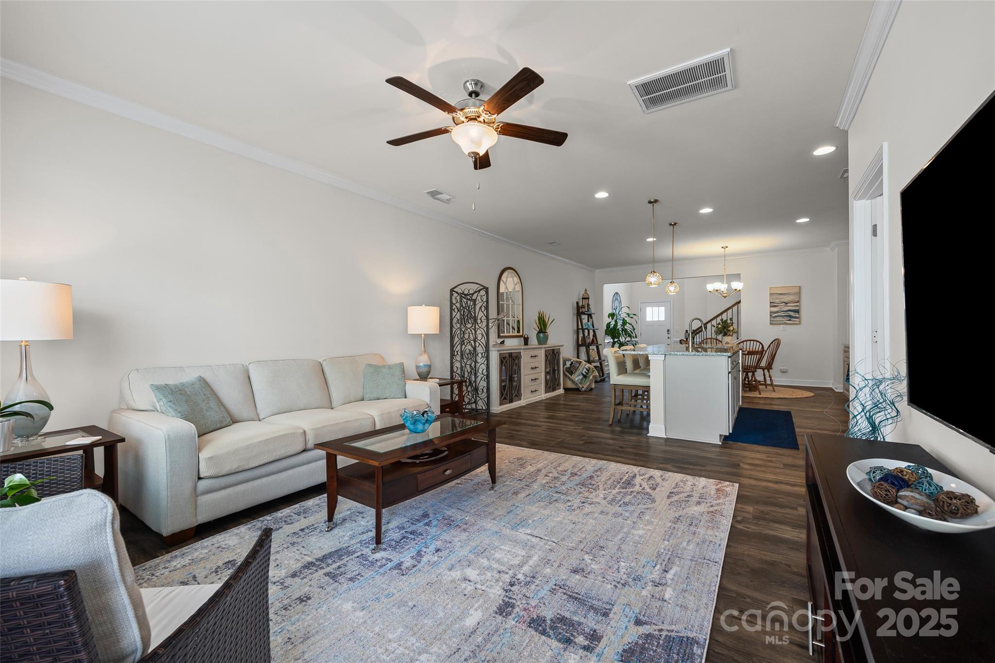 6118 Artigas Drive Property Photo 11