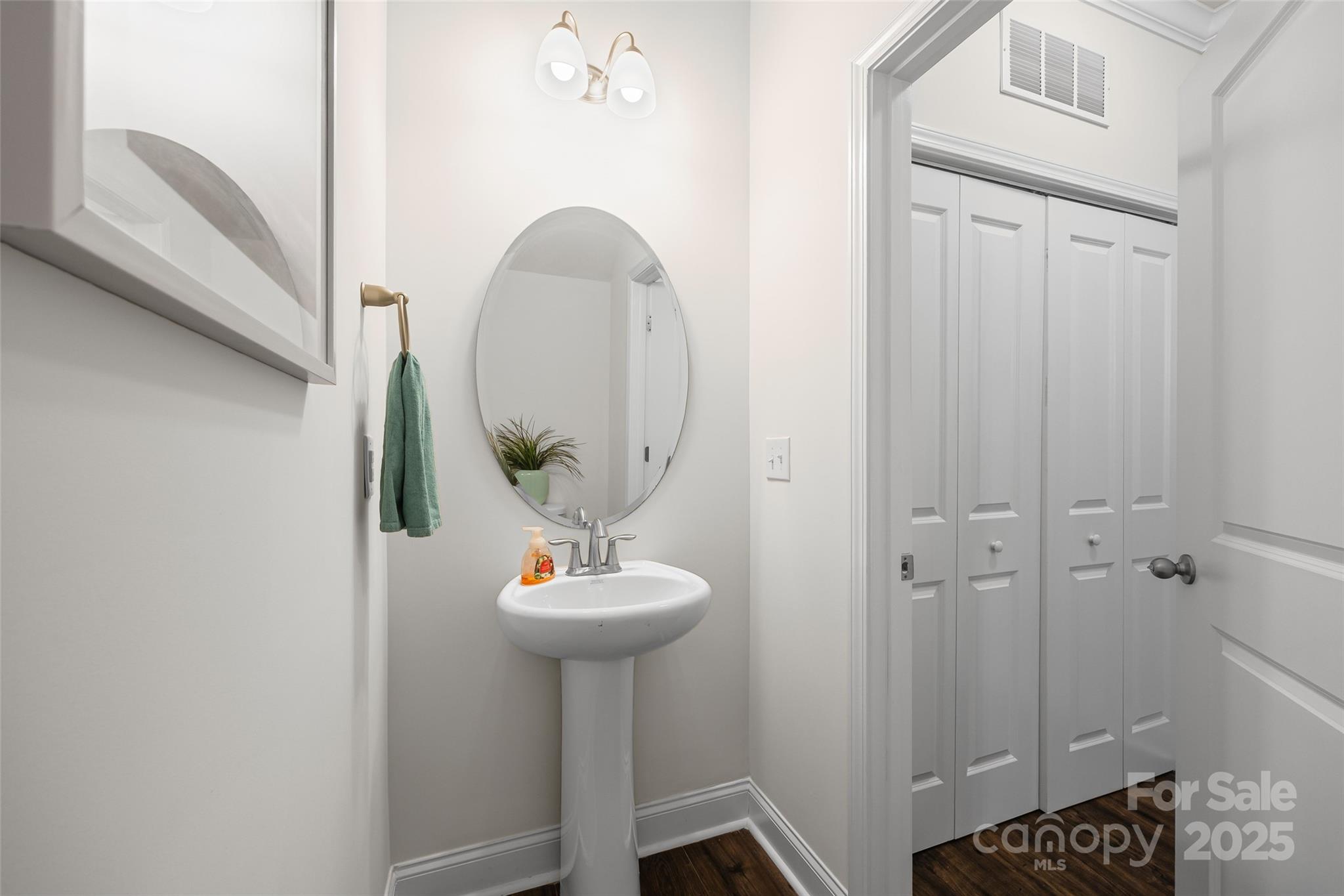 6118 Artigas Drive Property Photo 12