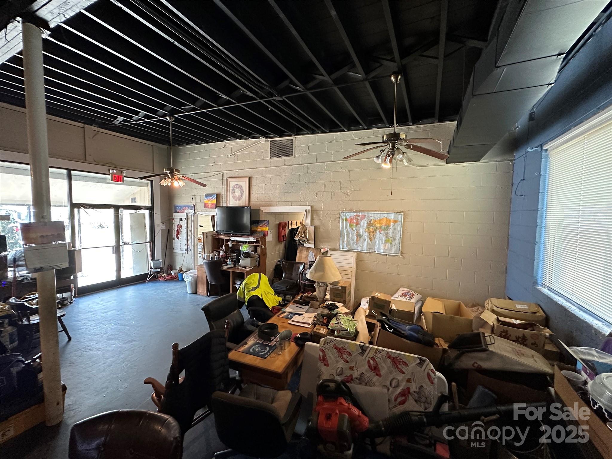 410 E Fleming Drive Property Photo 8