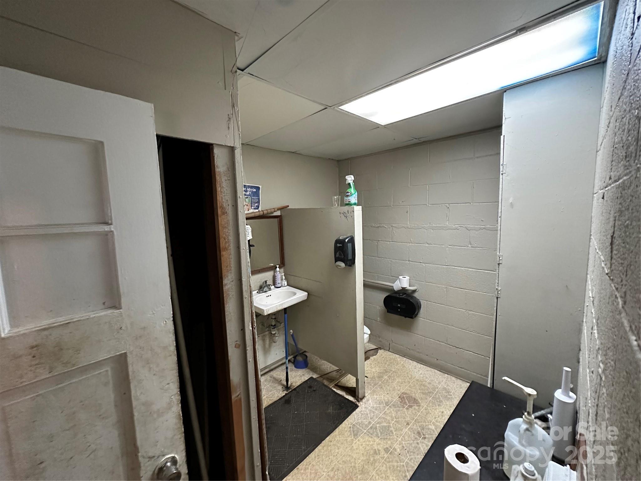 410 E Fleming Drive Property Photo 41