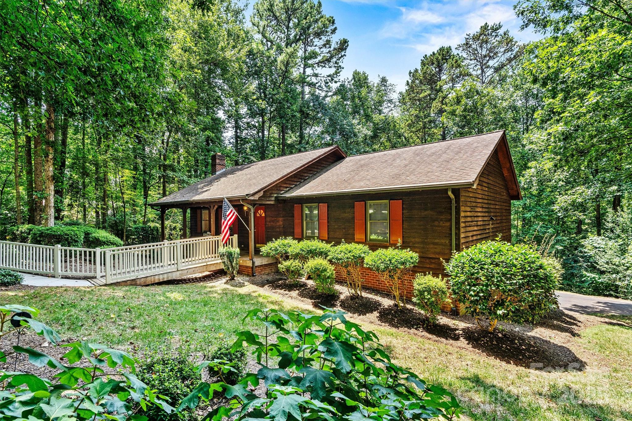 1408 Kensington Circle Property Photo 1