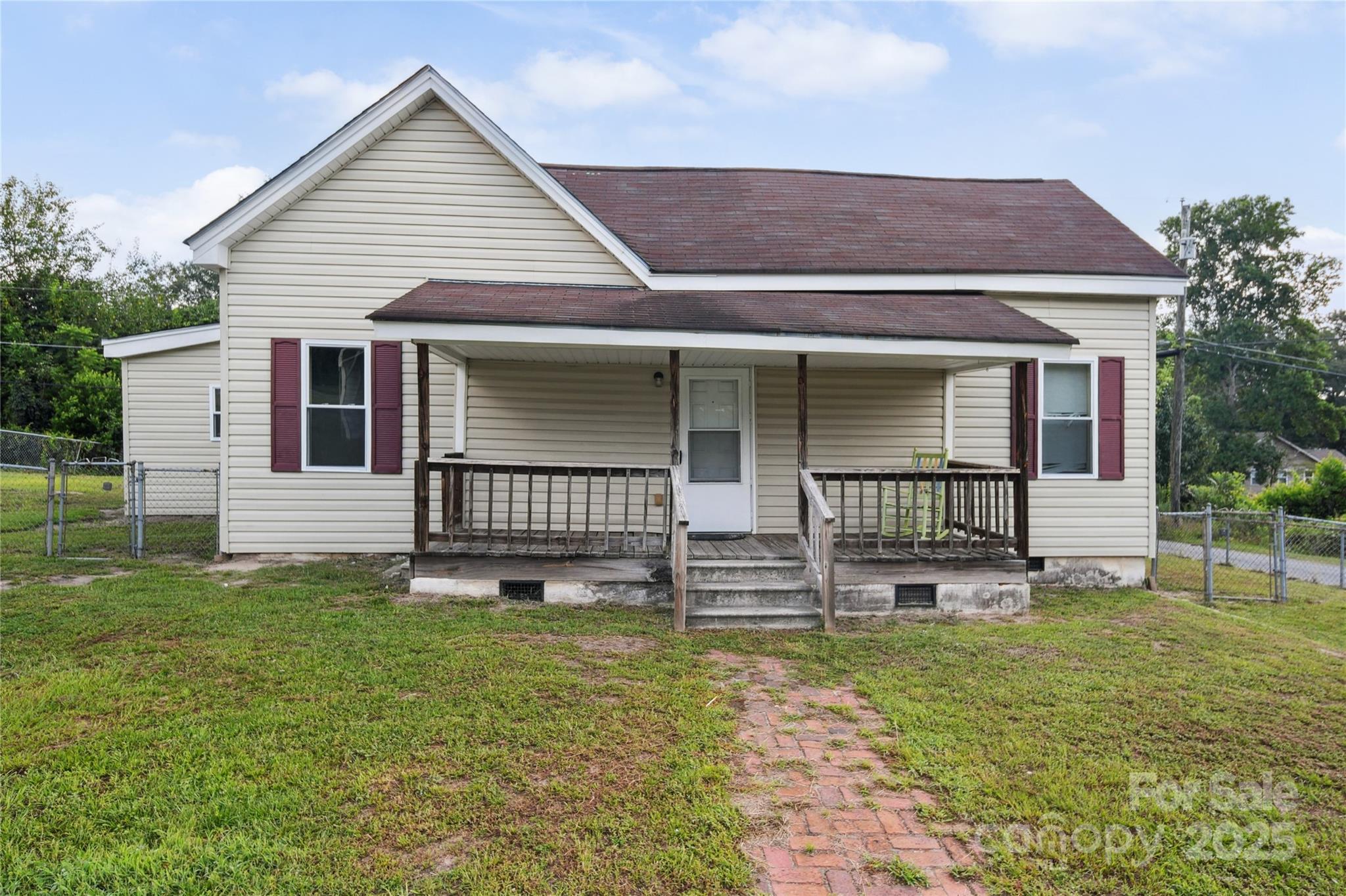 106 Safie Third Street Property Photo 1