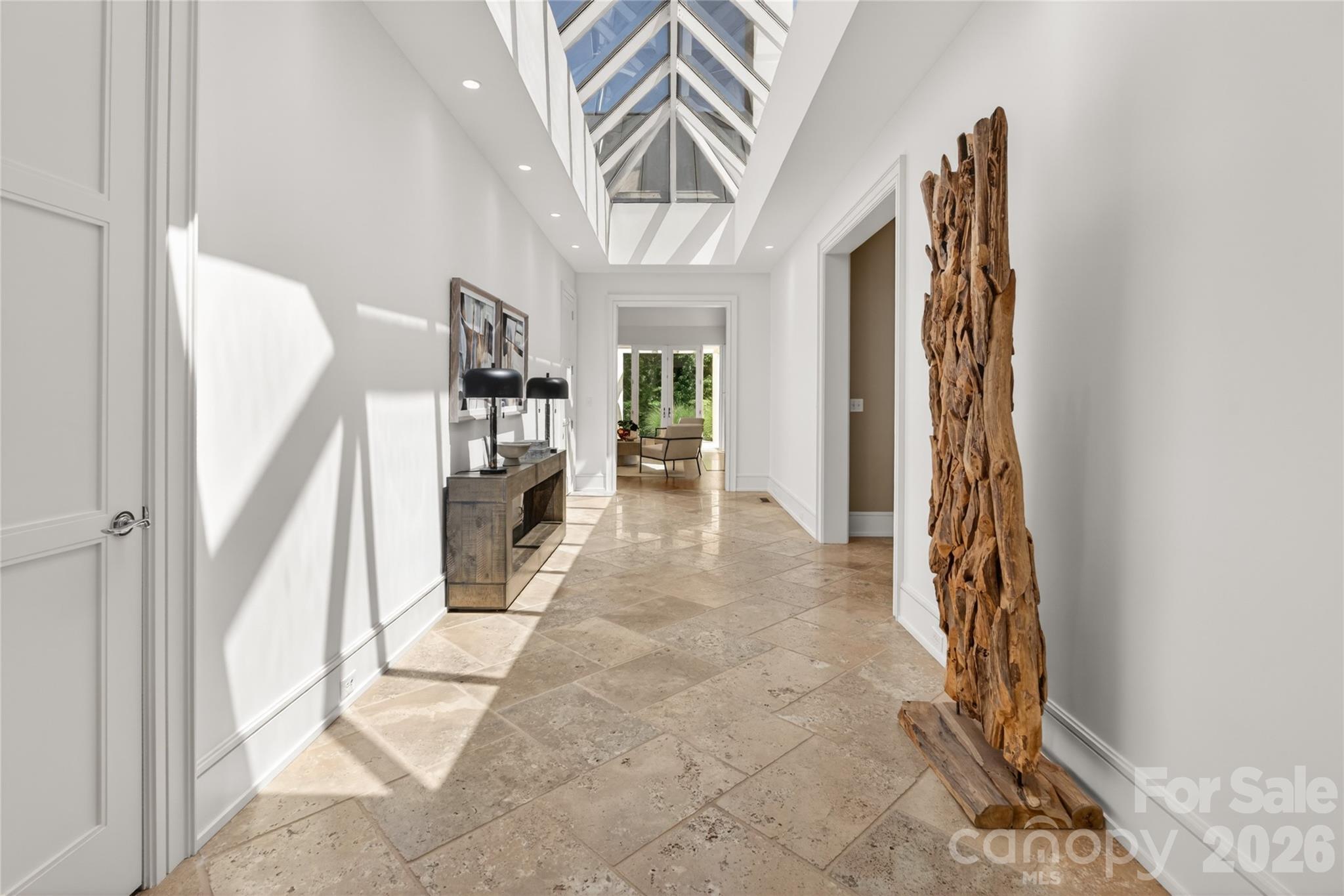 606 Ardrey Circle Property Photo 3