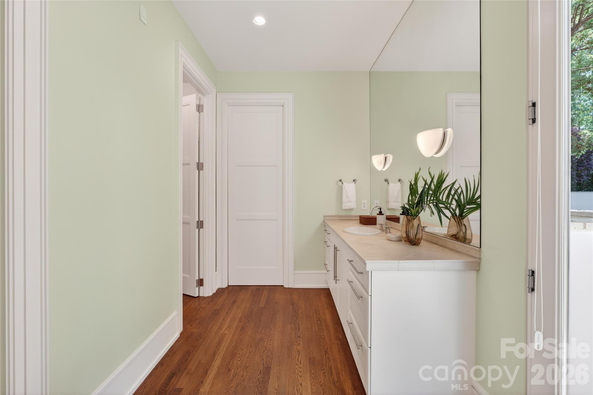 606 Ardrey Circle Property Photo 18