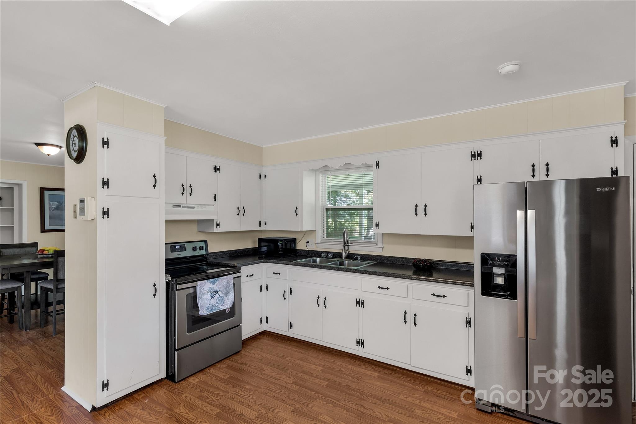 1156 Suttle Road Property Photo 4