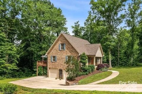845 Montgomery Court