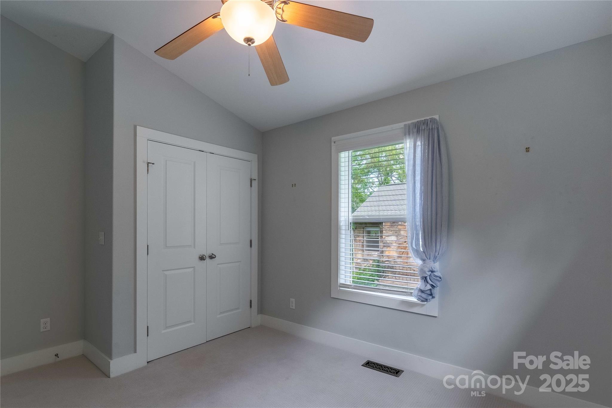 5 Koenig Way Property Photo 19