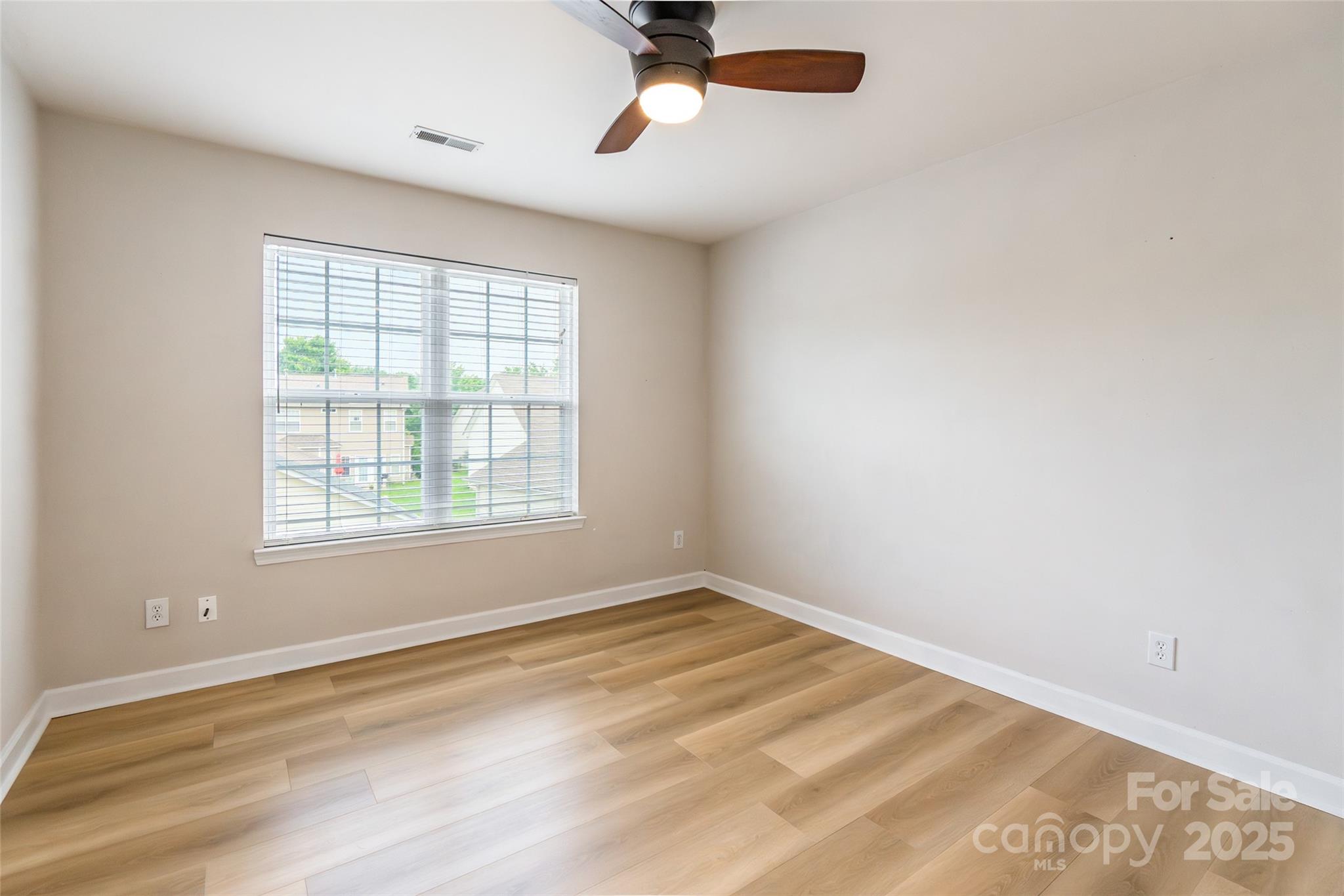 11023 Heritage Green Drive Property Photo 24