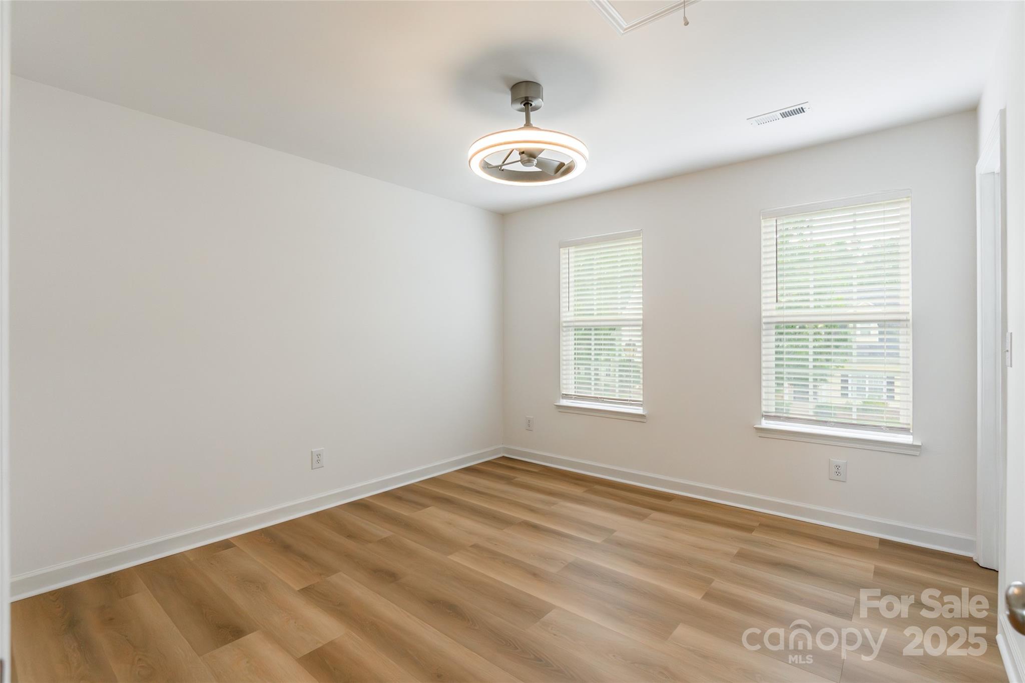 11023 Heritage Green Drive Property Photo 26