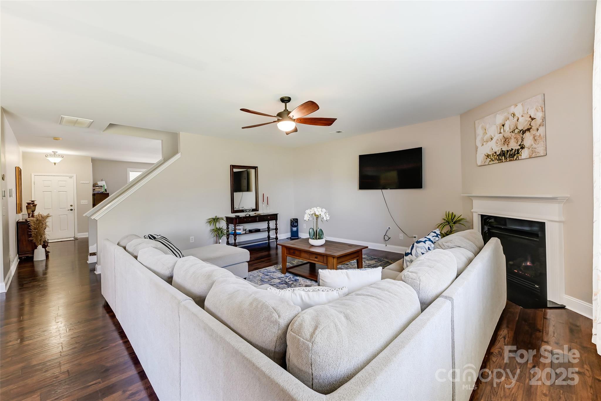 2015 Savannah Hills Drive Property Photo 9