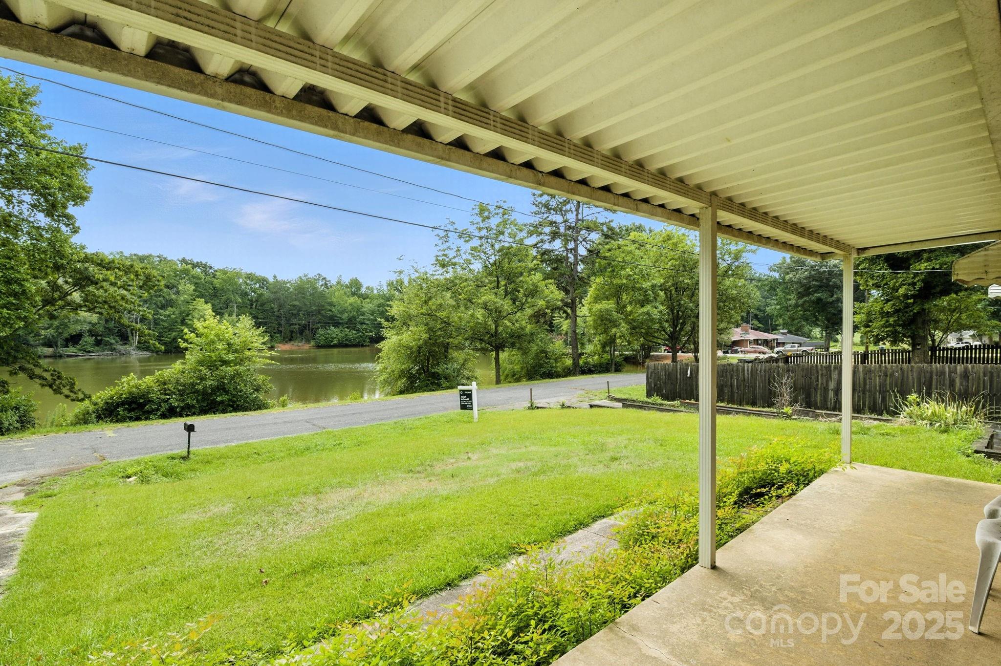 1420 Briarwood Ter Street Property Photo 1