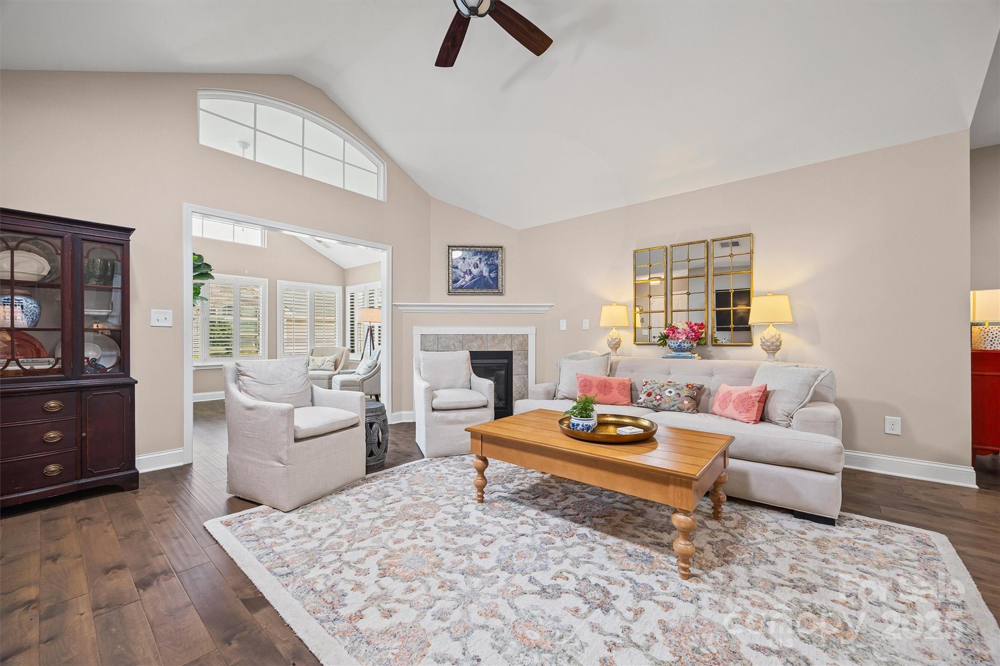 1316 Somersby Circle Property Photo 6
