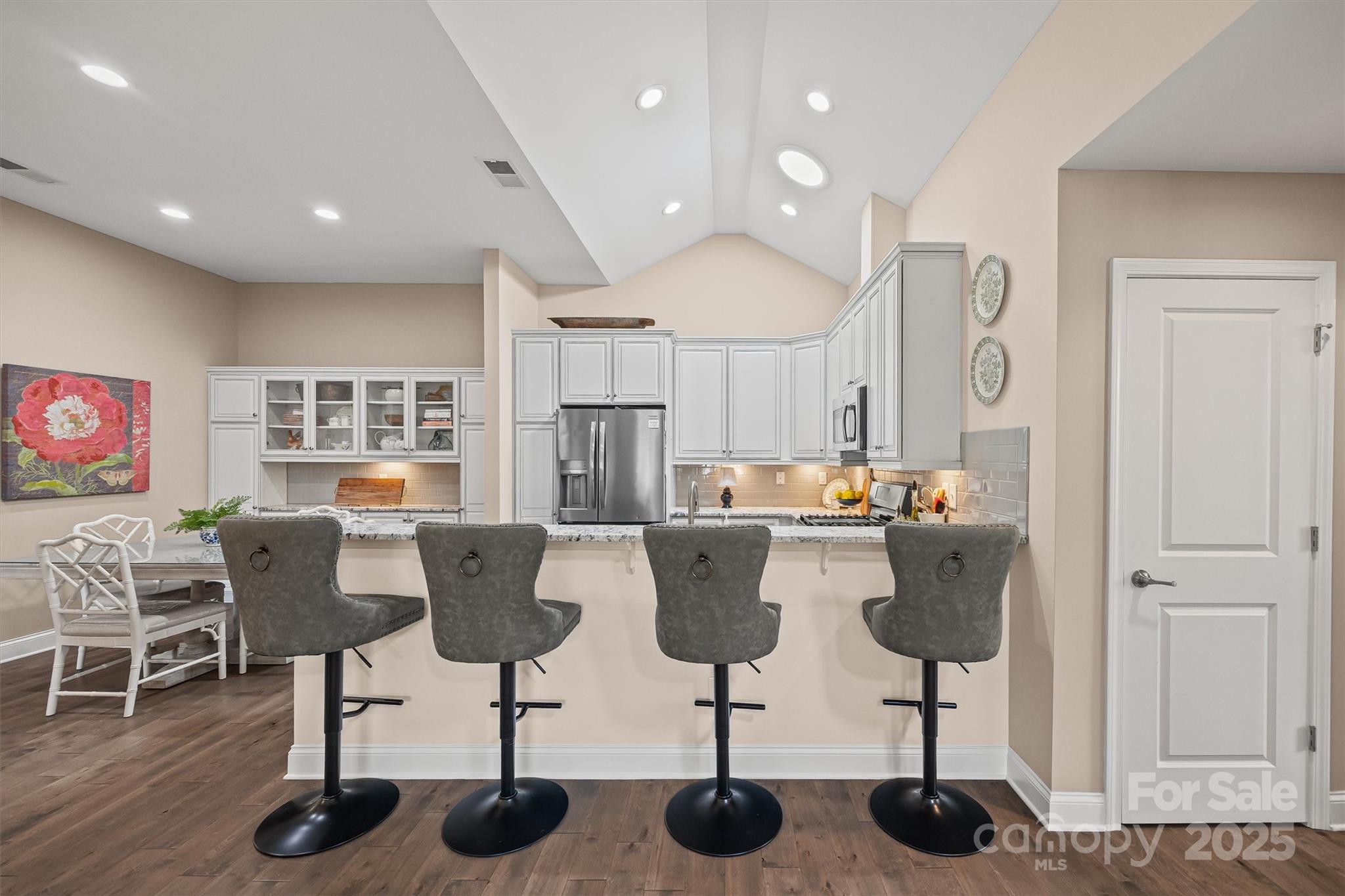 1316 Somersby Circle Property Photo 14