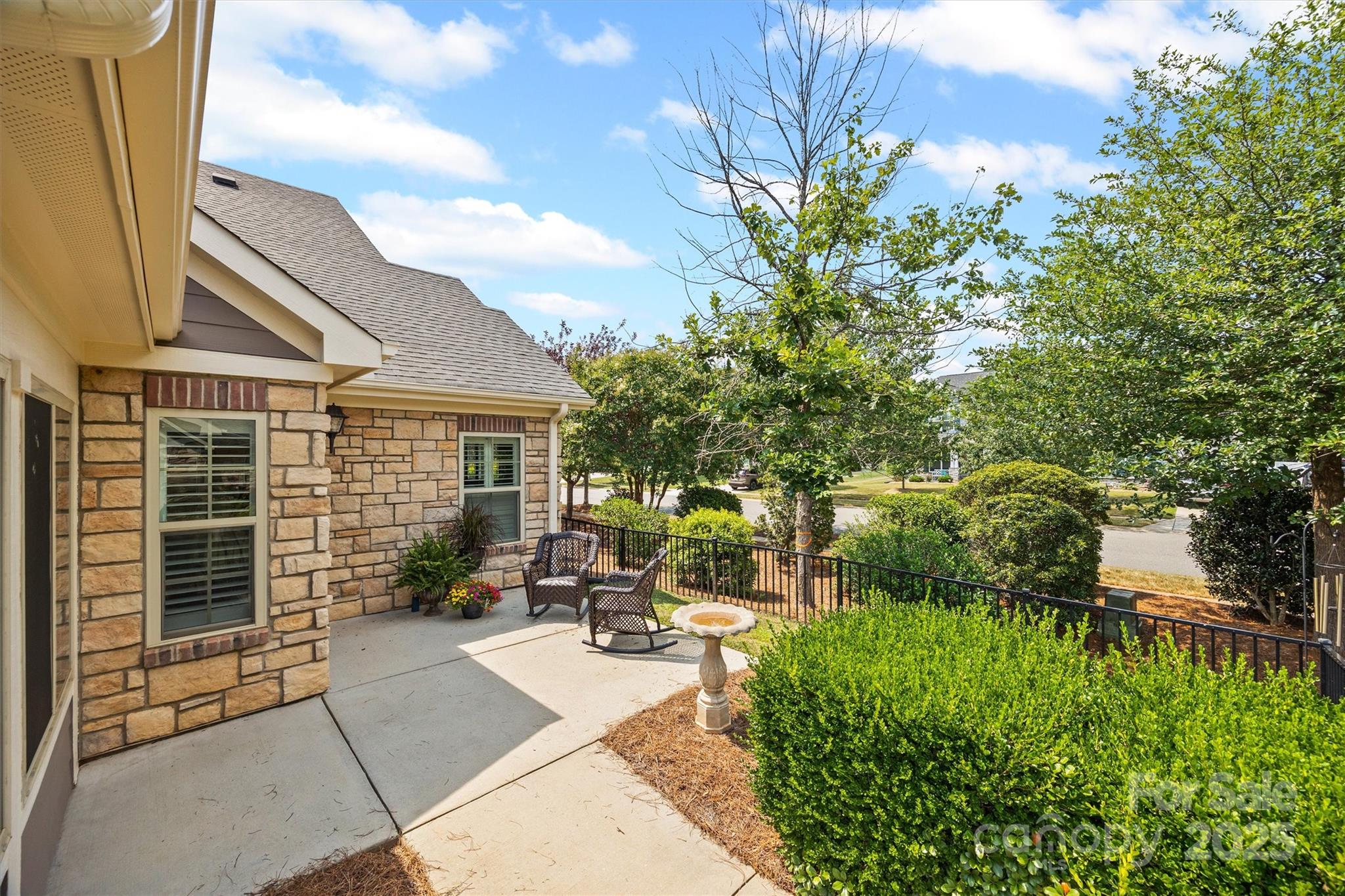1316 Somersby Circle Property Photo 29
