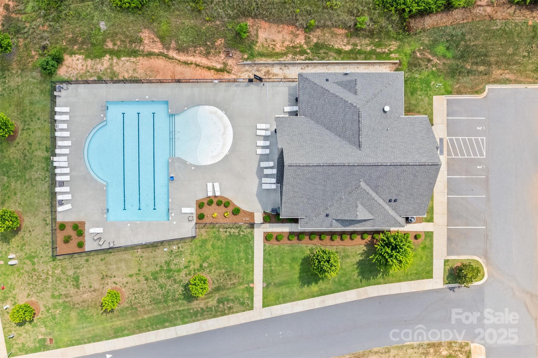 1316 Somersby Circle Property Photo 33