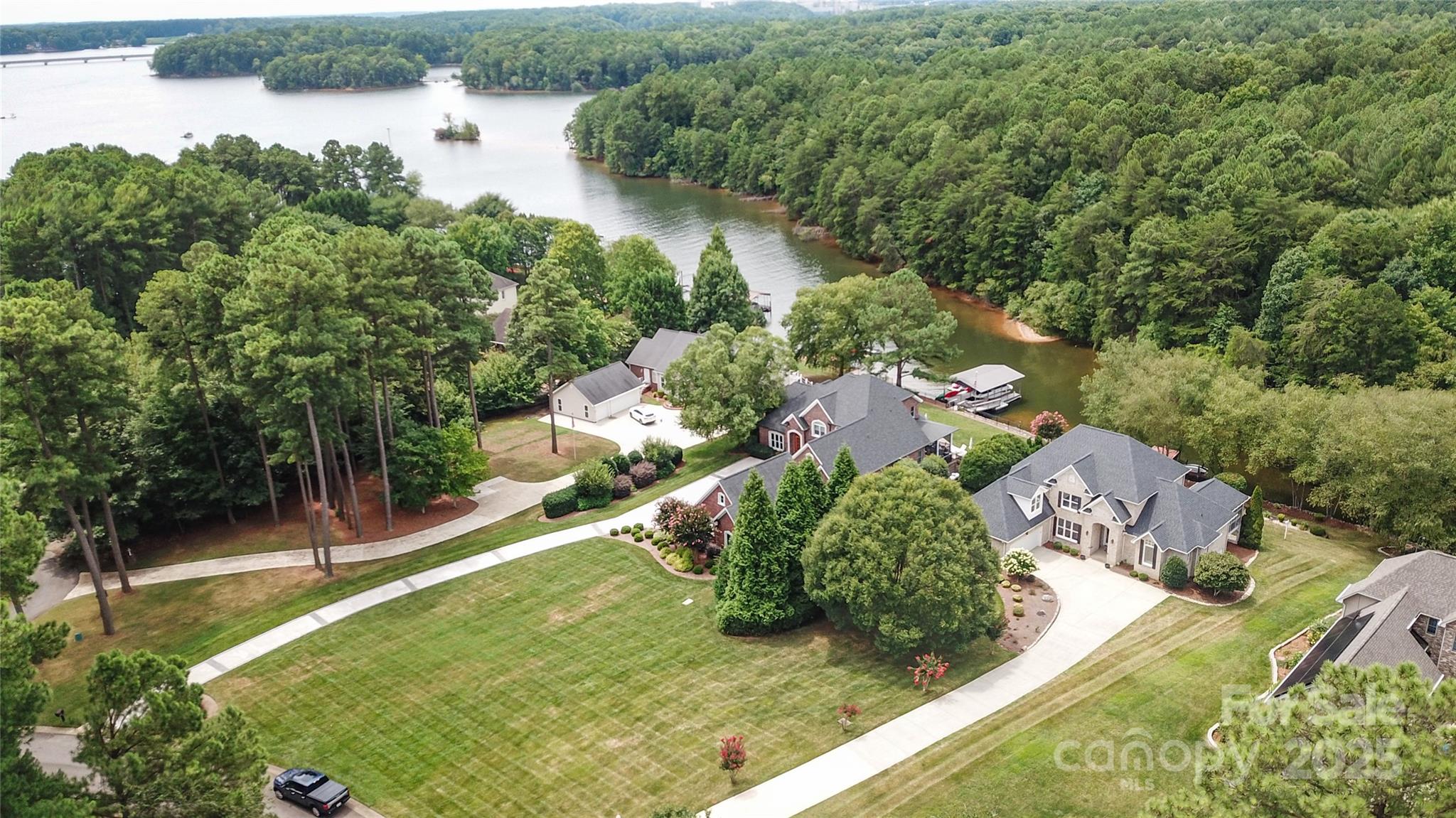 9221 Belle Pines Court Property Photo 26