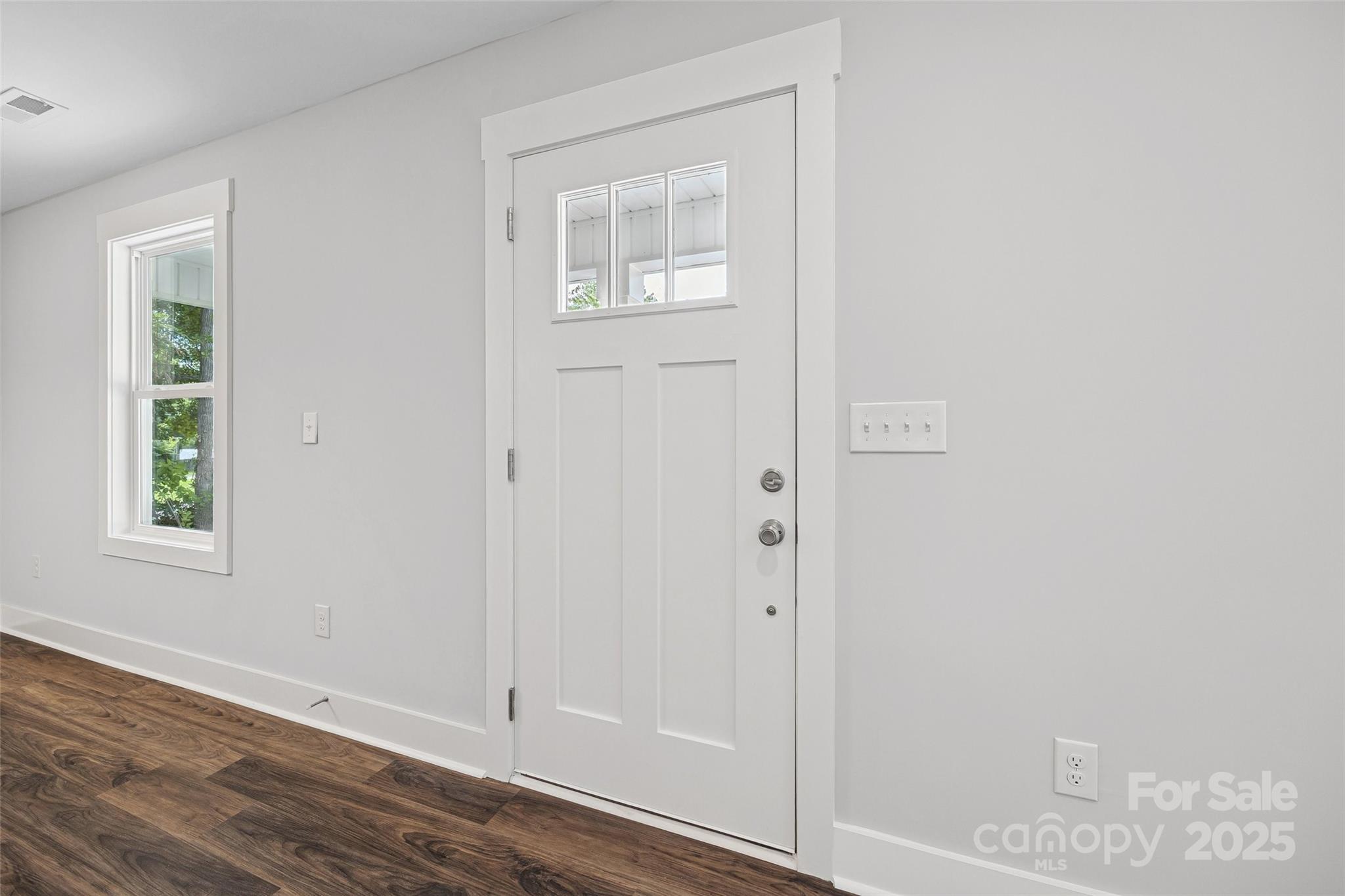 1747 Summit Avenue C Property Photo 3