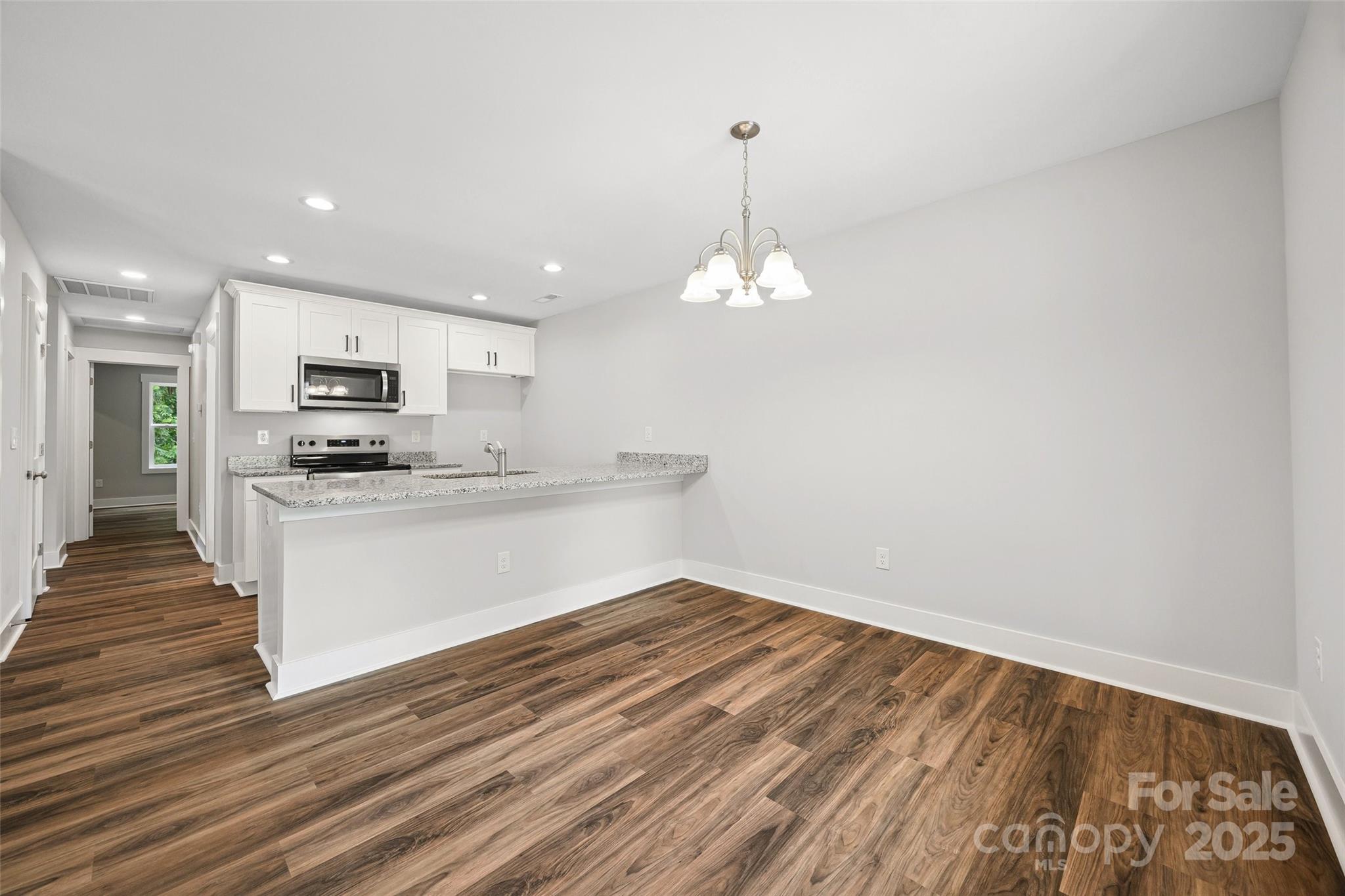 1747 Summit Avenue C Property Photo 5
