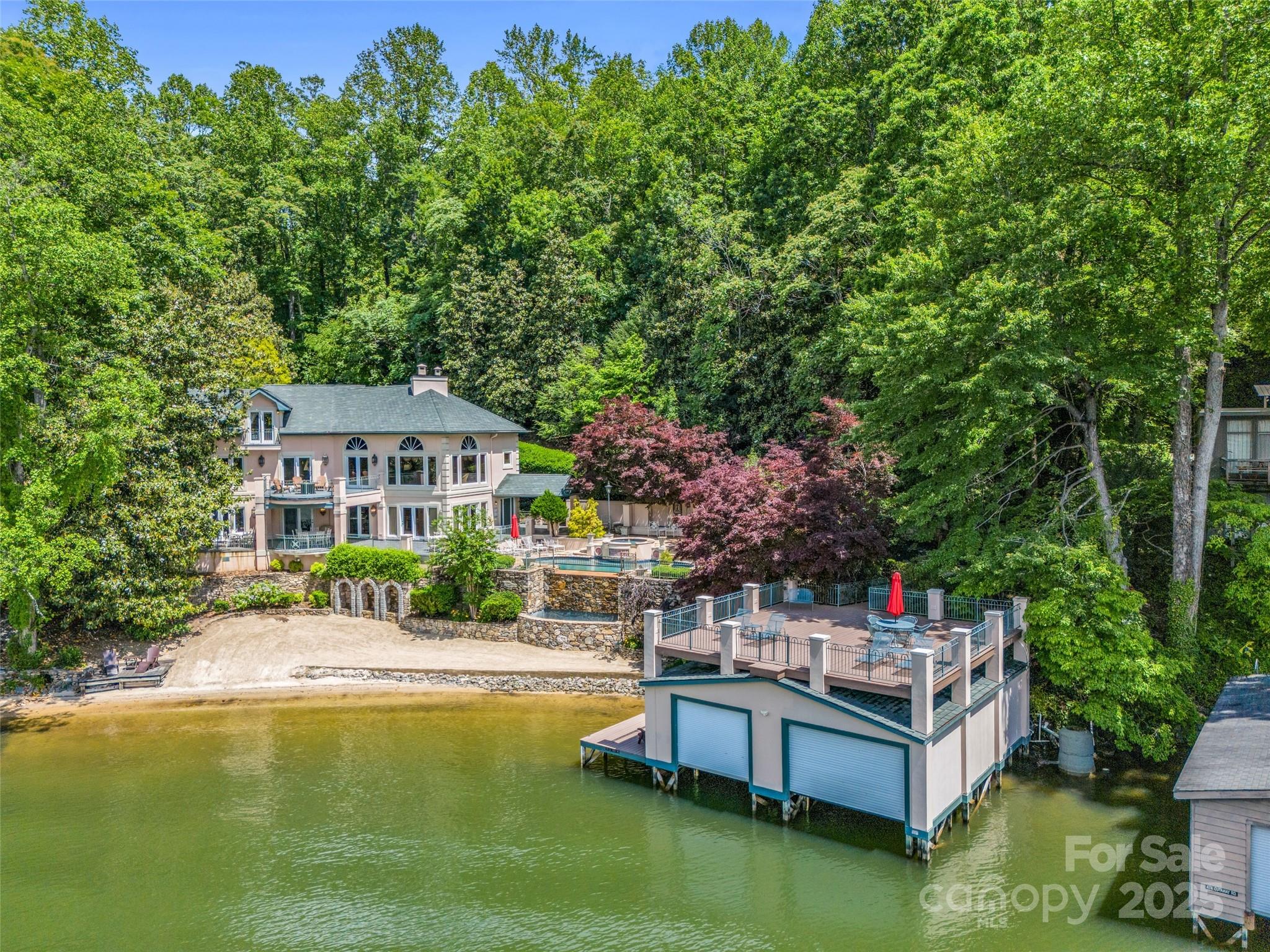 454 Cutaway Road Property Photo 1
