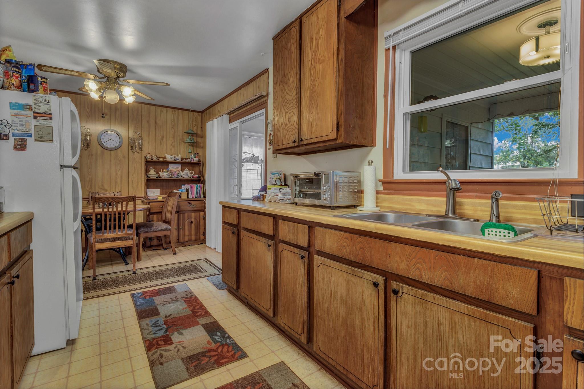 59 Skyview Terrace Property Photo 4