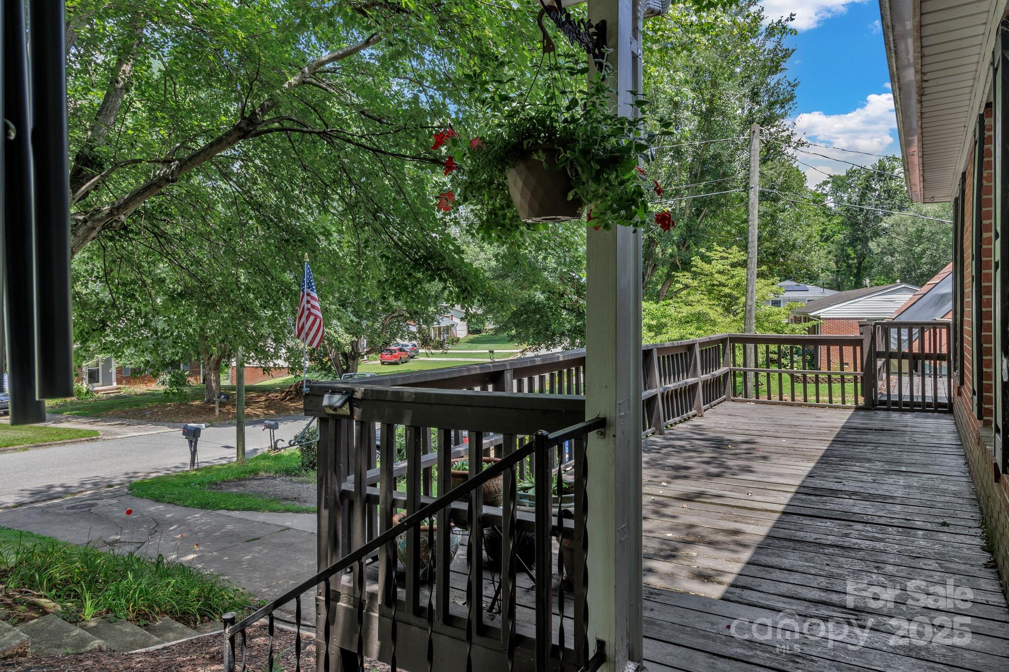 59 Skyview Terrace Property Photo 11