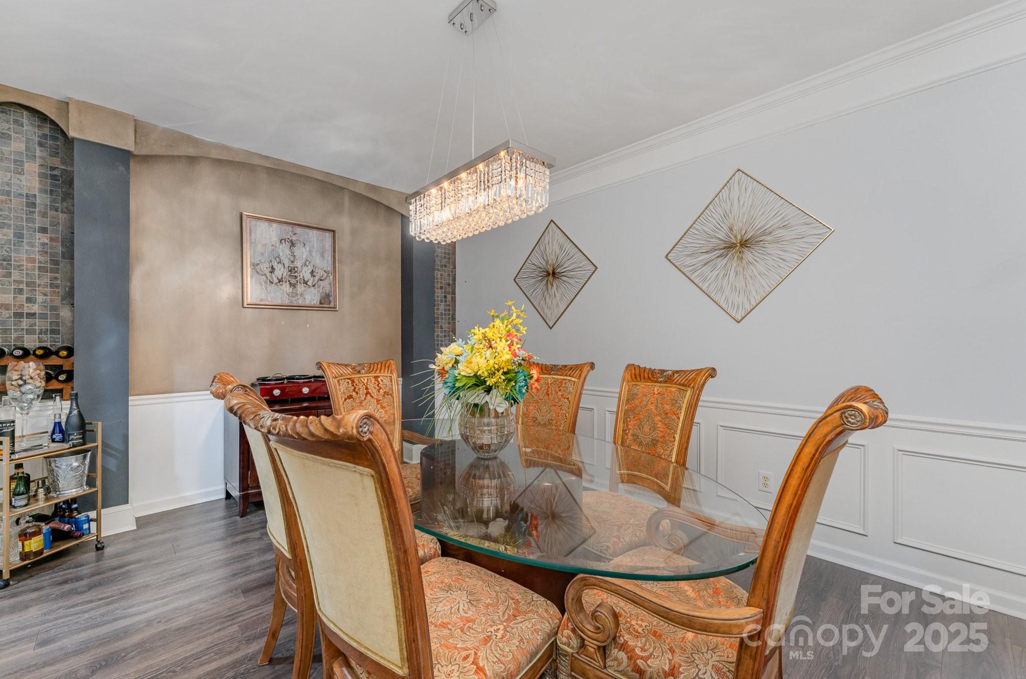 11424 Glenstone Court Property Photo 5