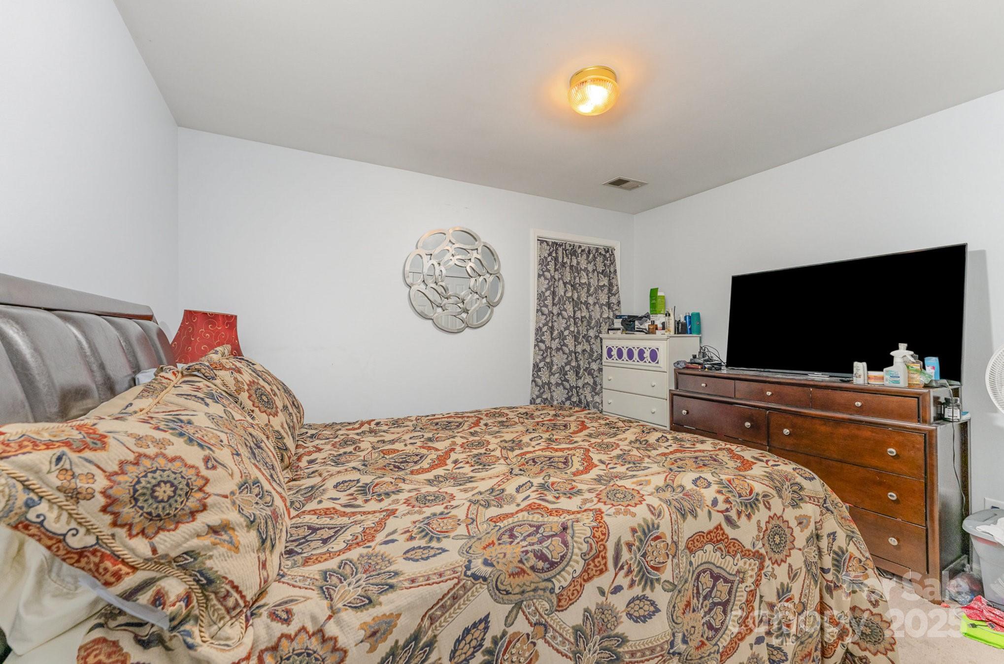 11424 Glenstone Court Property Photo 19