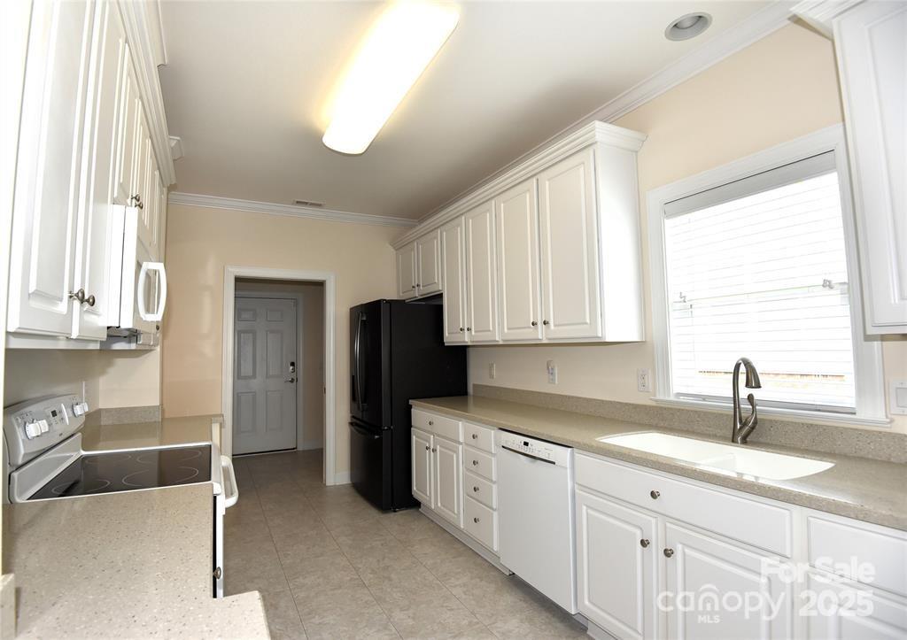 415 Garner Drive Property Photo 4
