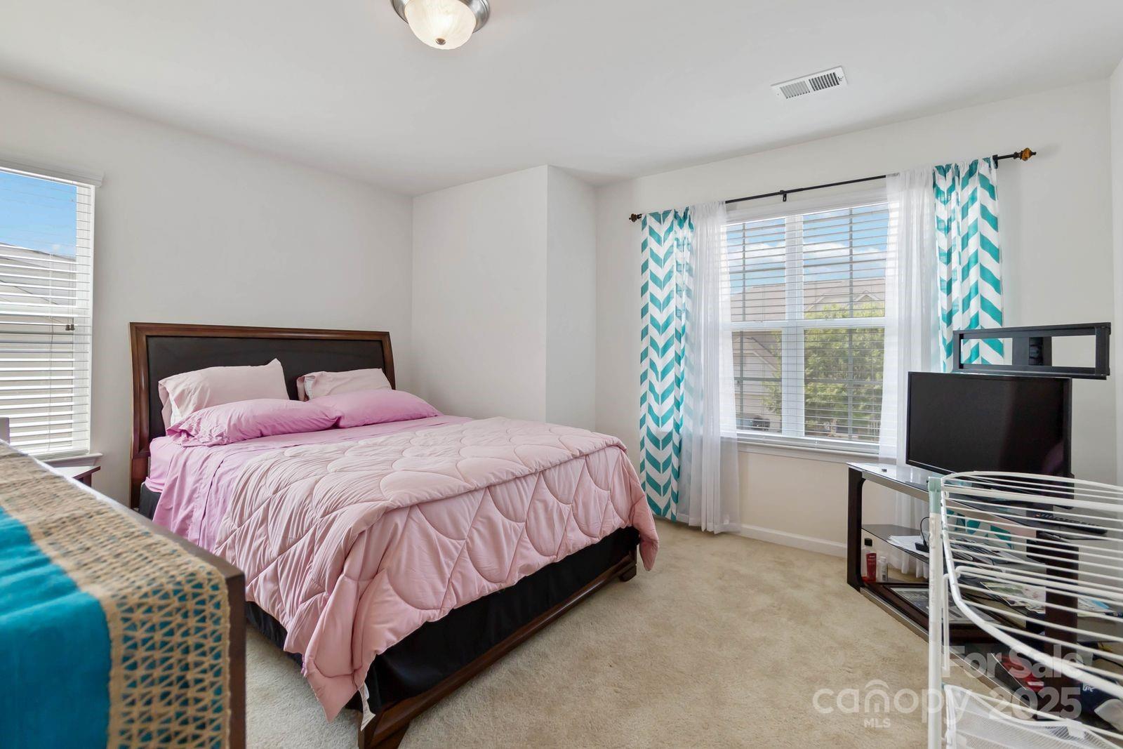 2932 Berry Creek Road Property Photo 23