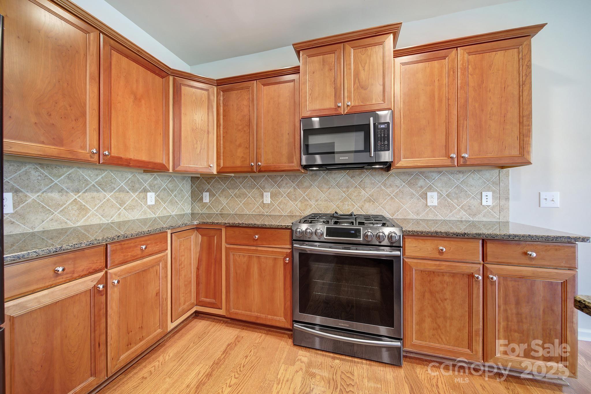 27014 Sanderling Court Property Photo 12