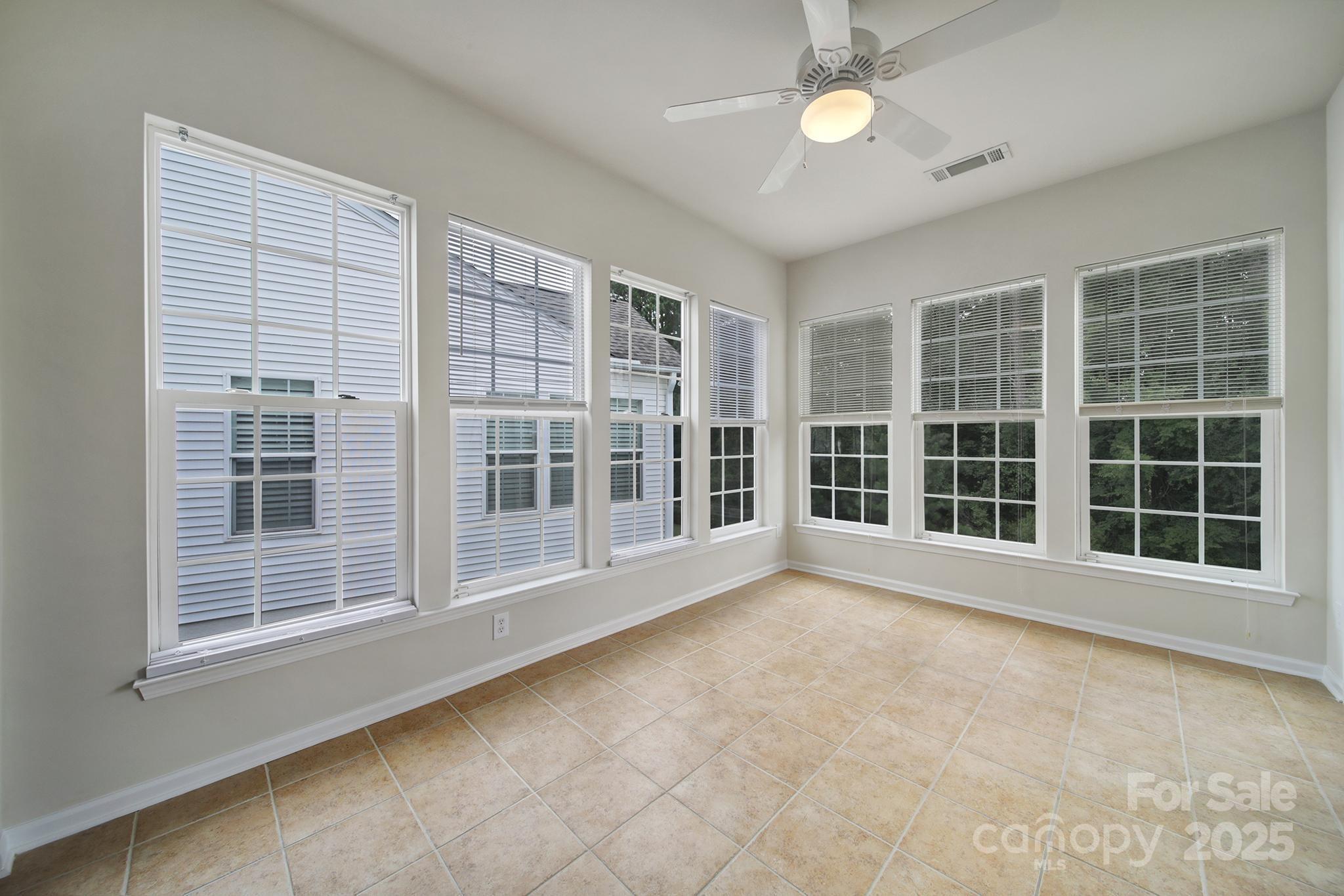 27014 Sanderling Court Property Photo 14