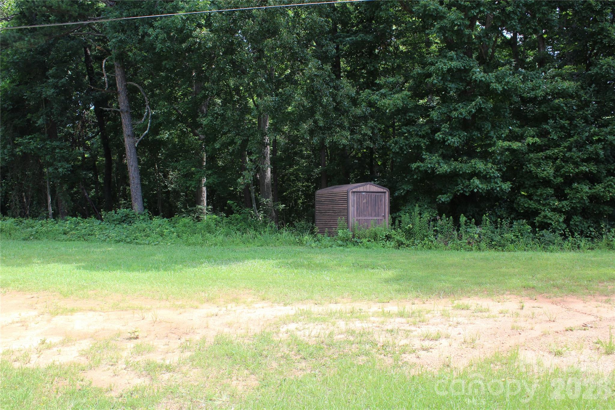 7220 Little Mountain Road Property Photo 4