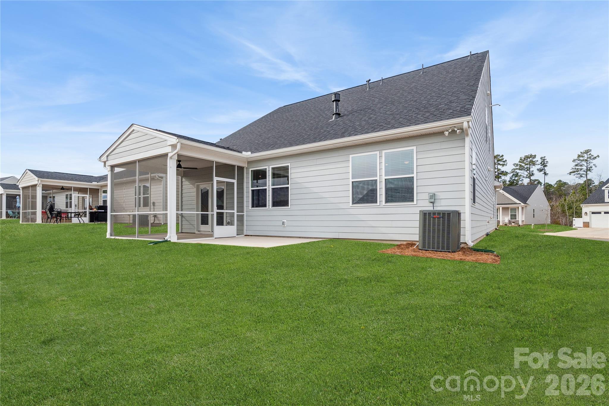 955 Exeter Drive Property Photo 3
