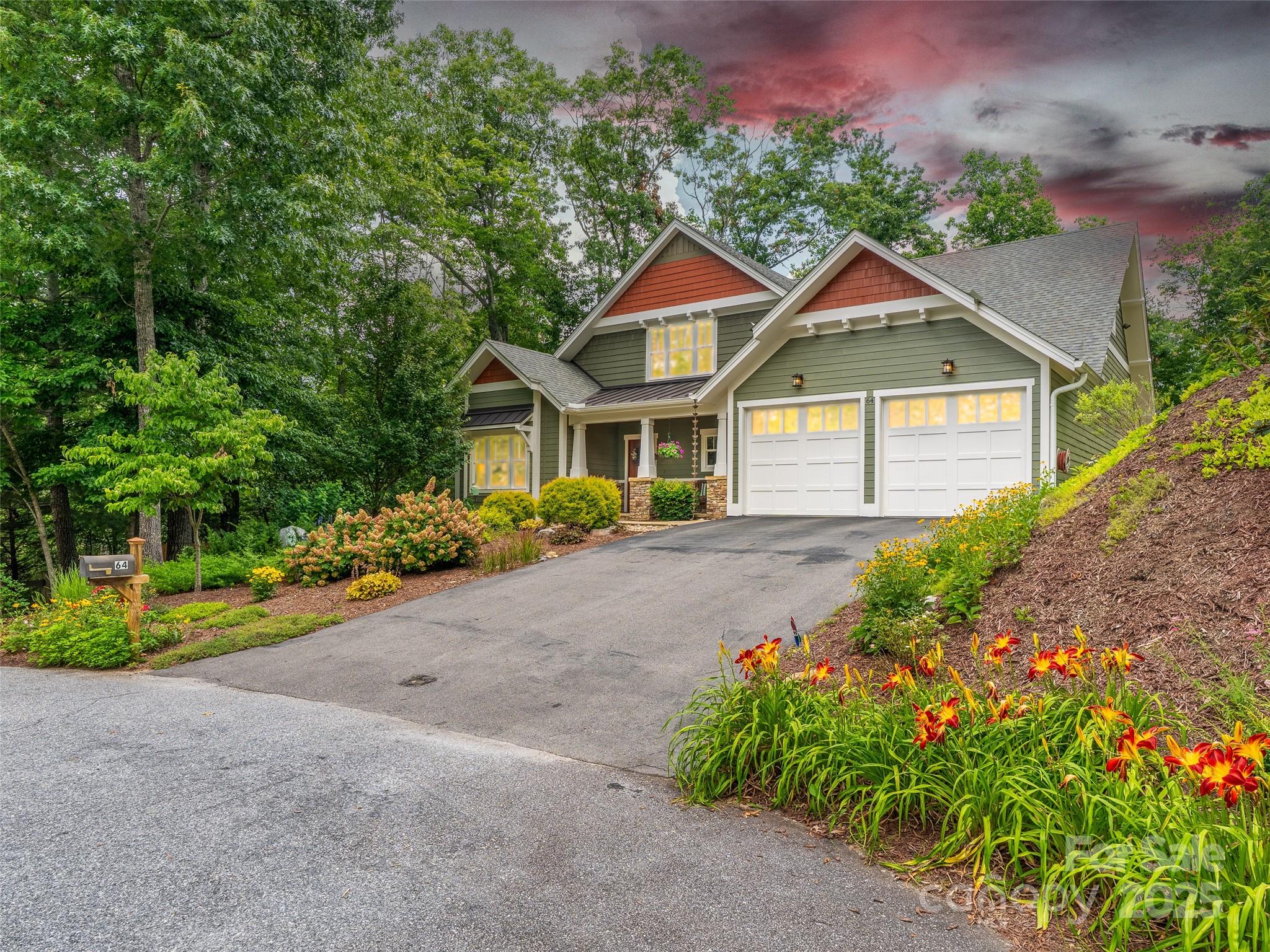 64 Nuthatch Court Property Photo 1