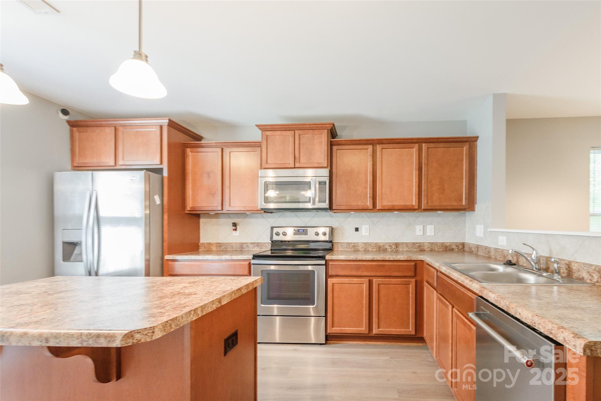 8225 Midas Lane Property Photo 10