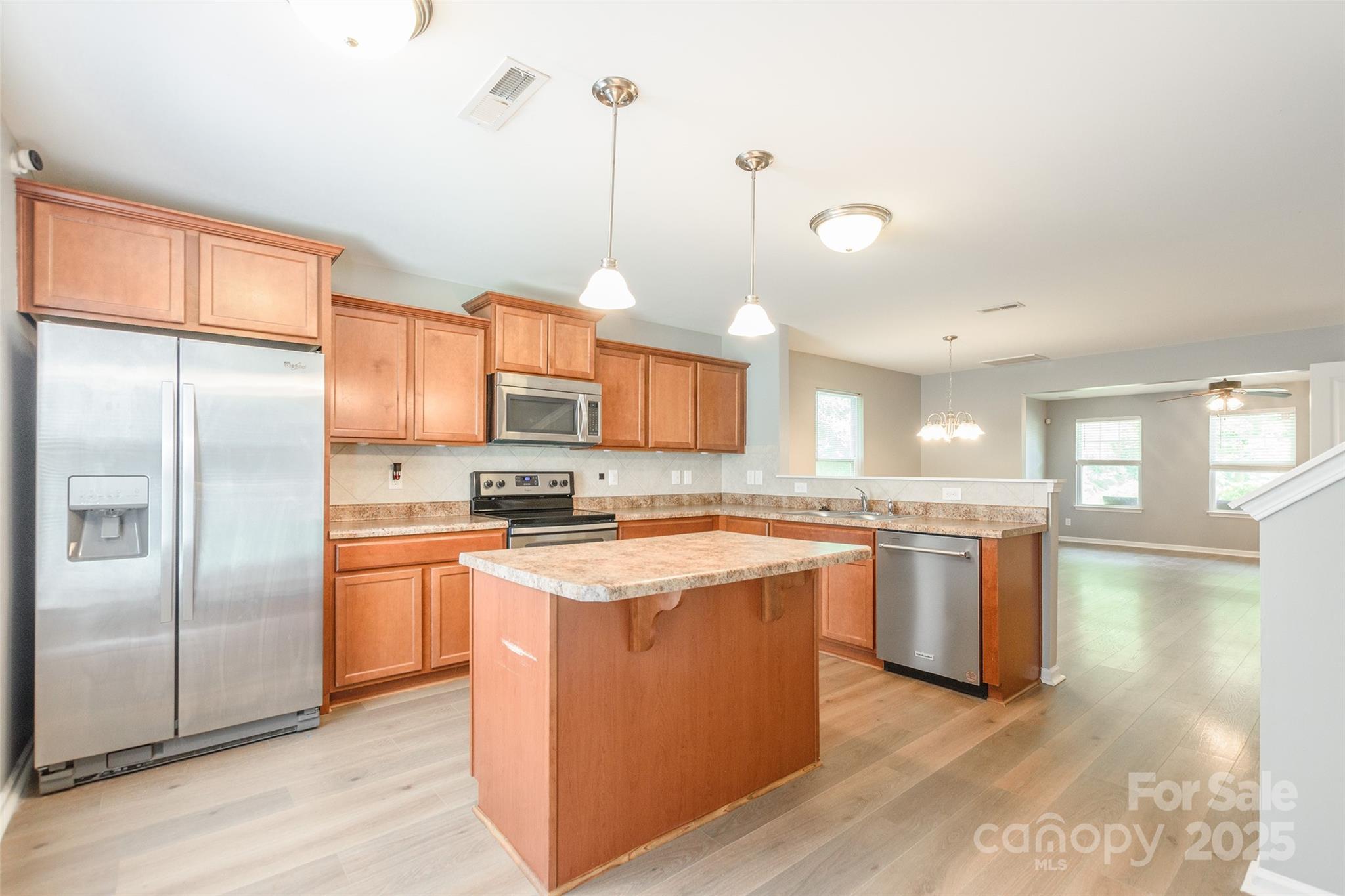 8225 Midas Lane Property Photo 11