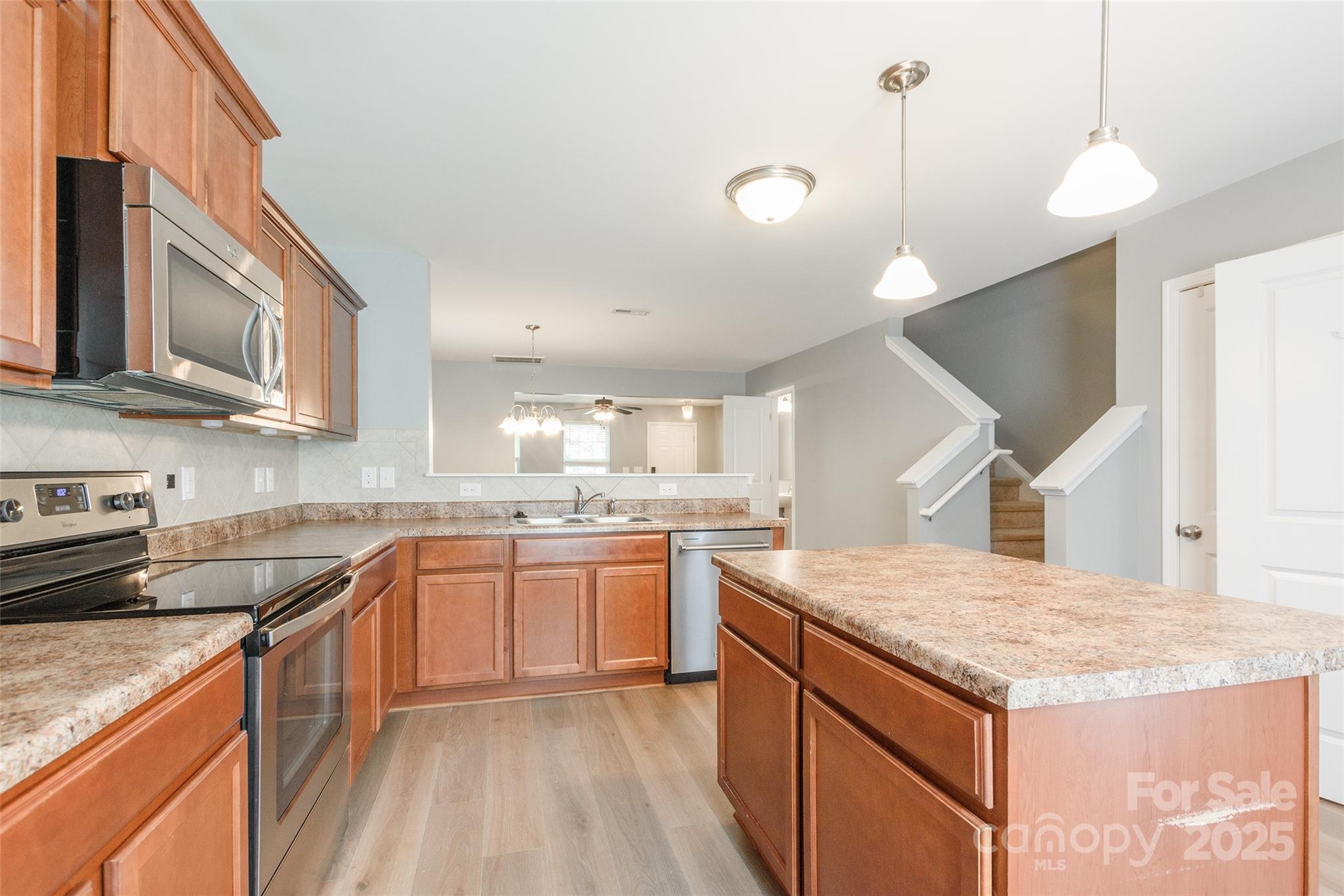 8225 Midas Lane Property Photo 13