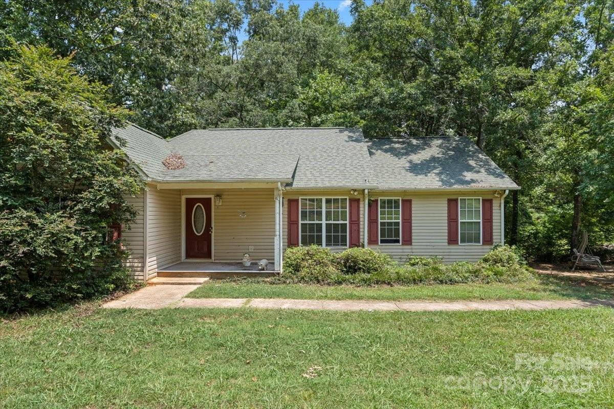 4524 Echols Drive Property Photo 1