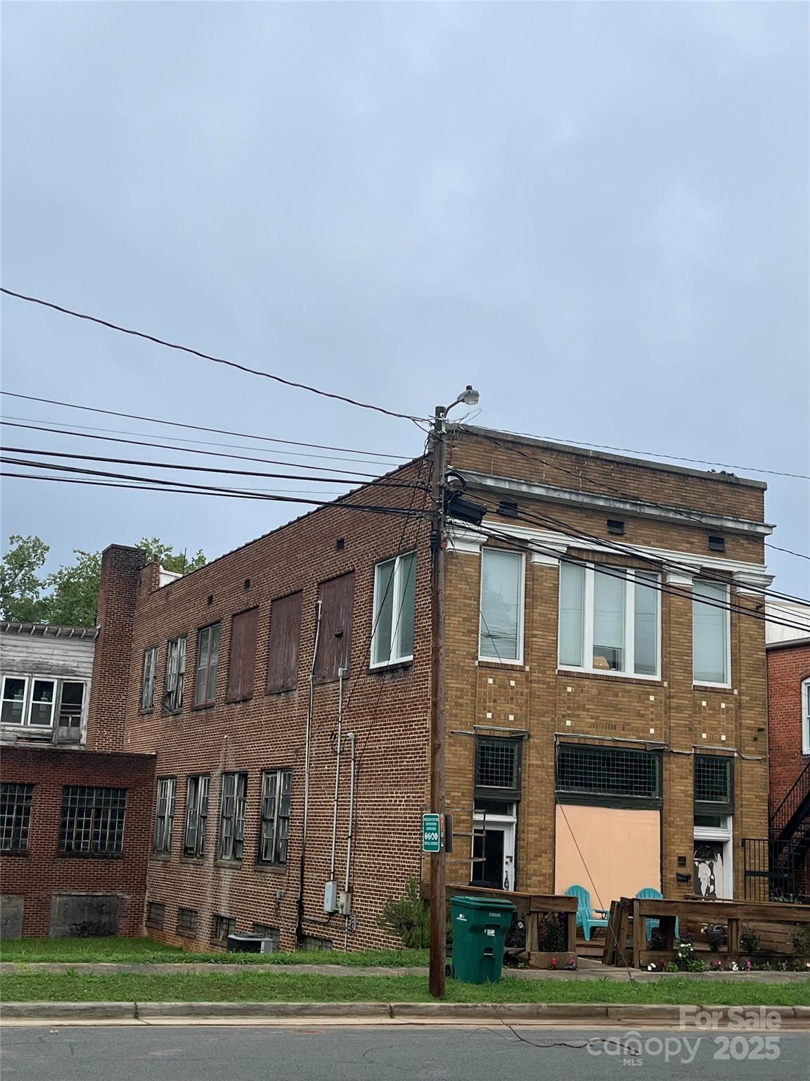 110 S 4th Street Property Photo 1