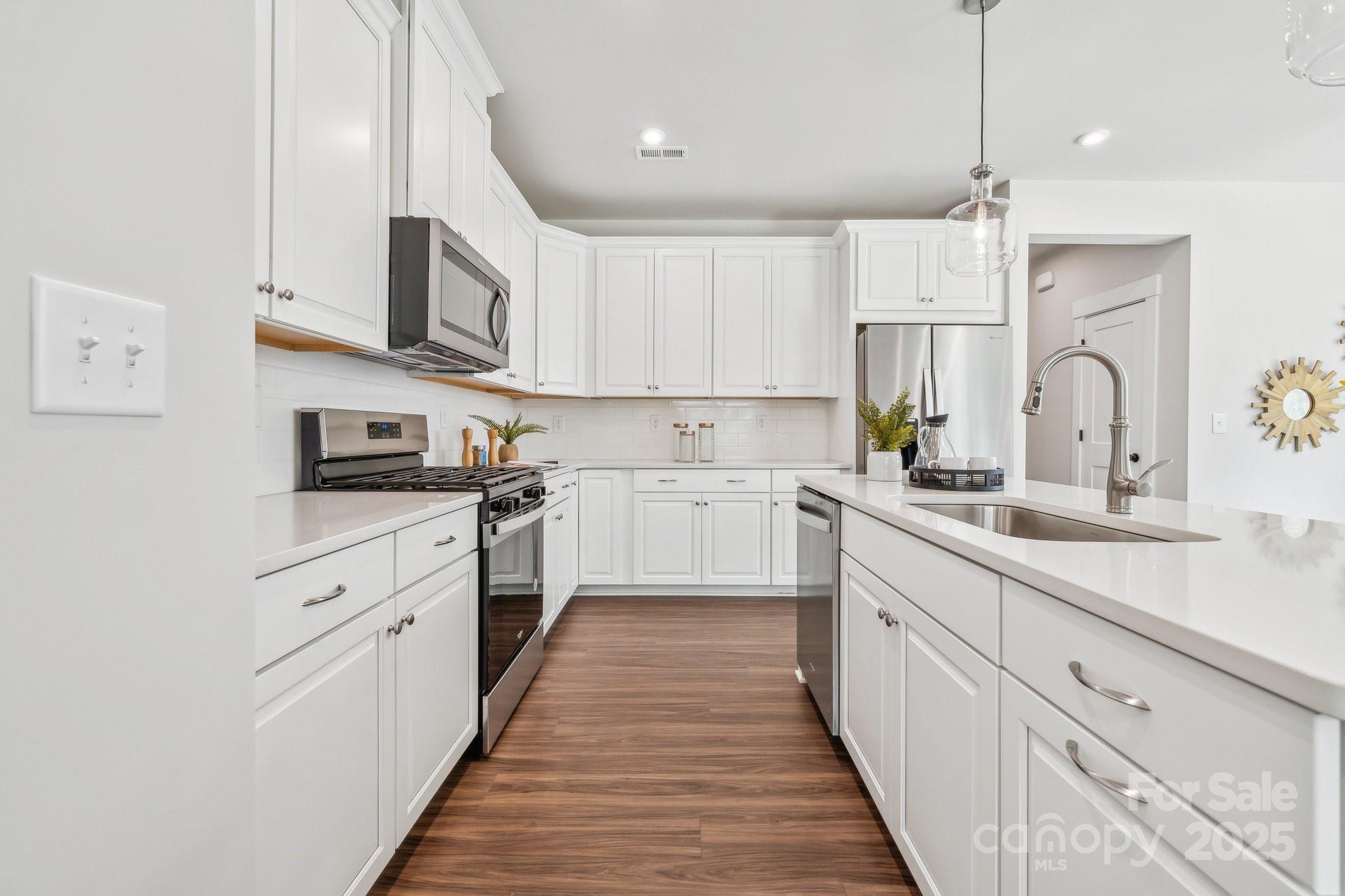 9404 Munsing Drive 148 Property Photo 9