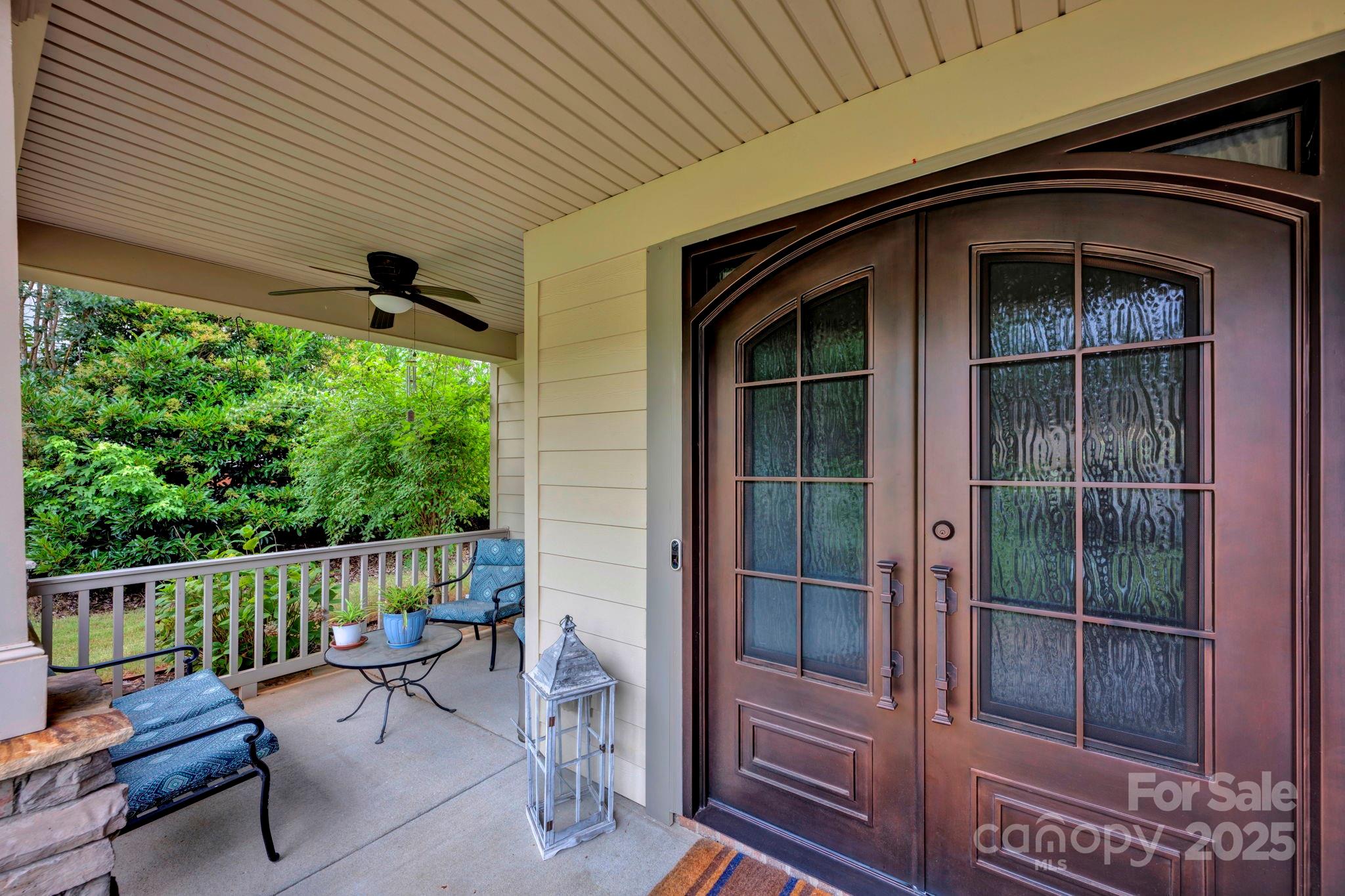 1066 Shelly Woods Drive Property Photo 4