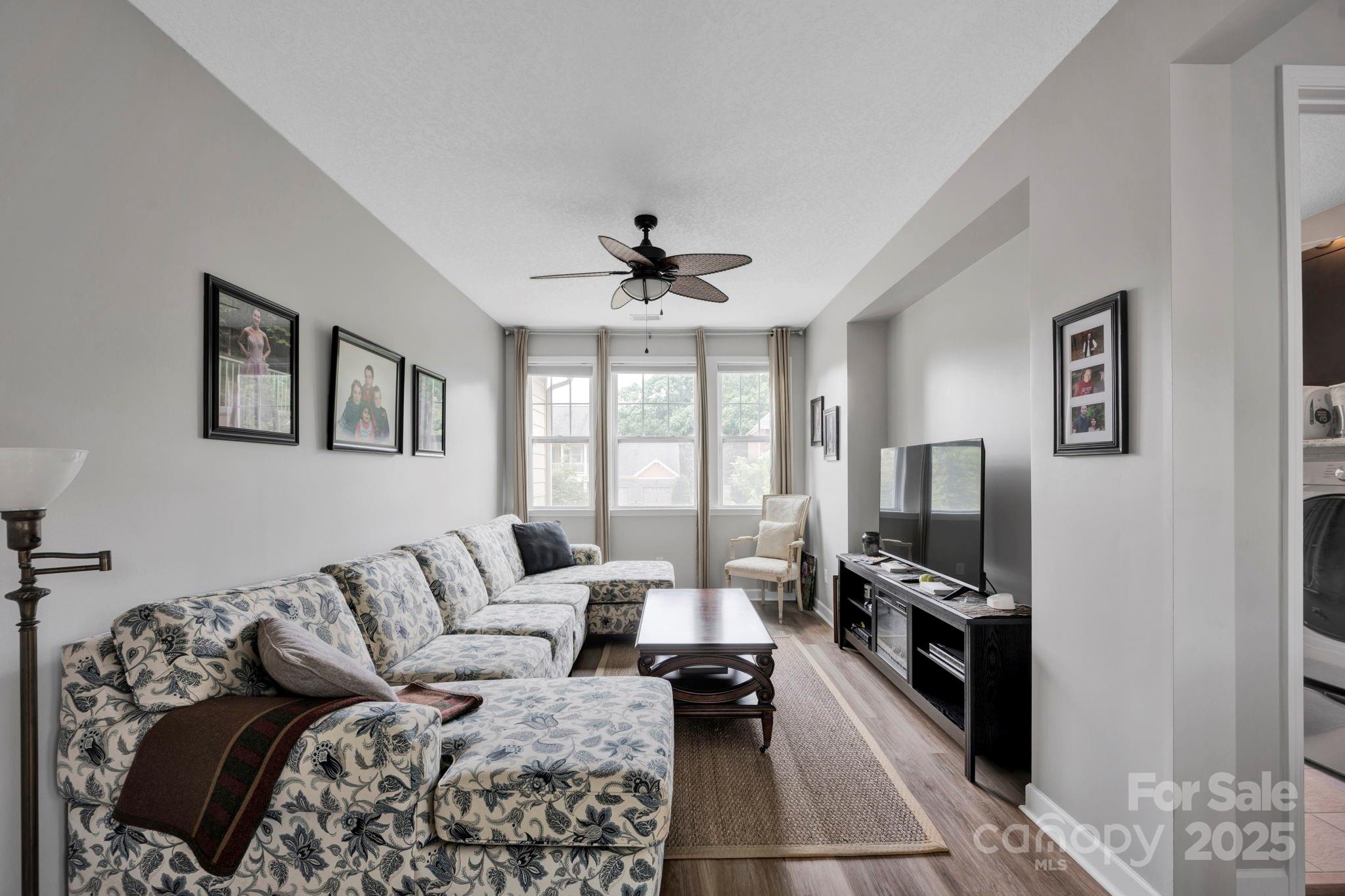 1066 Shelly Woods Drive Property Photo 24