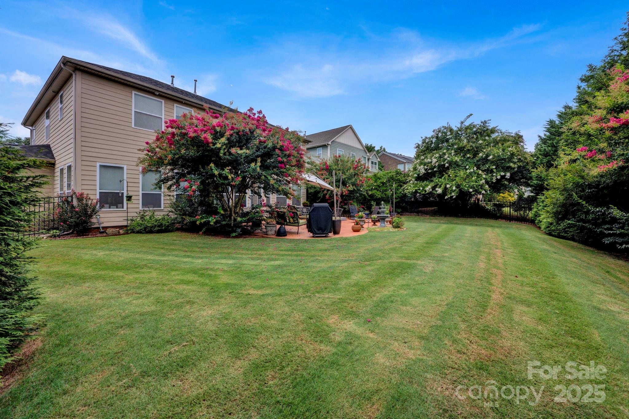 1066 Shelly Woods Drive Property Photo 40