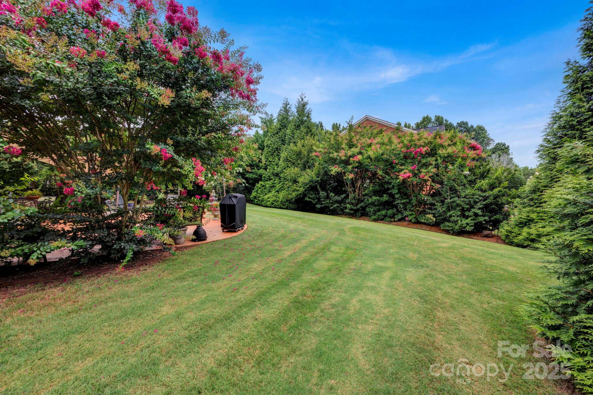 1066 Shelly Woods Drive Property Photo 41