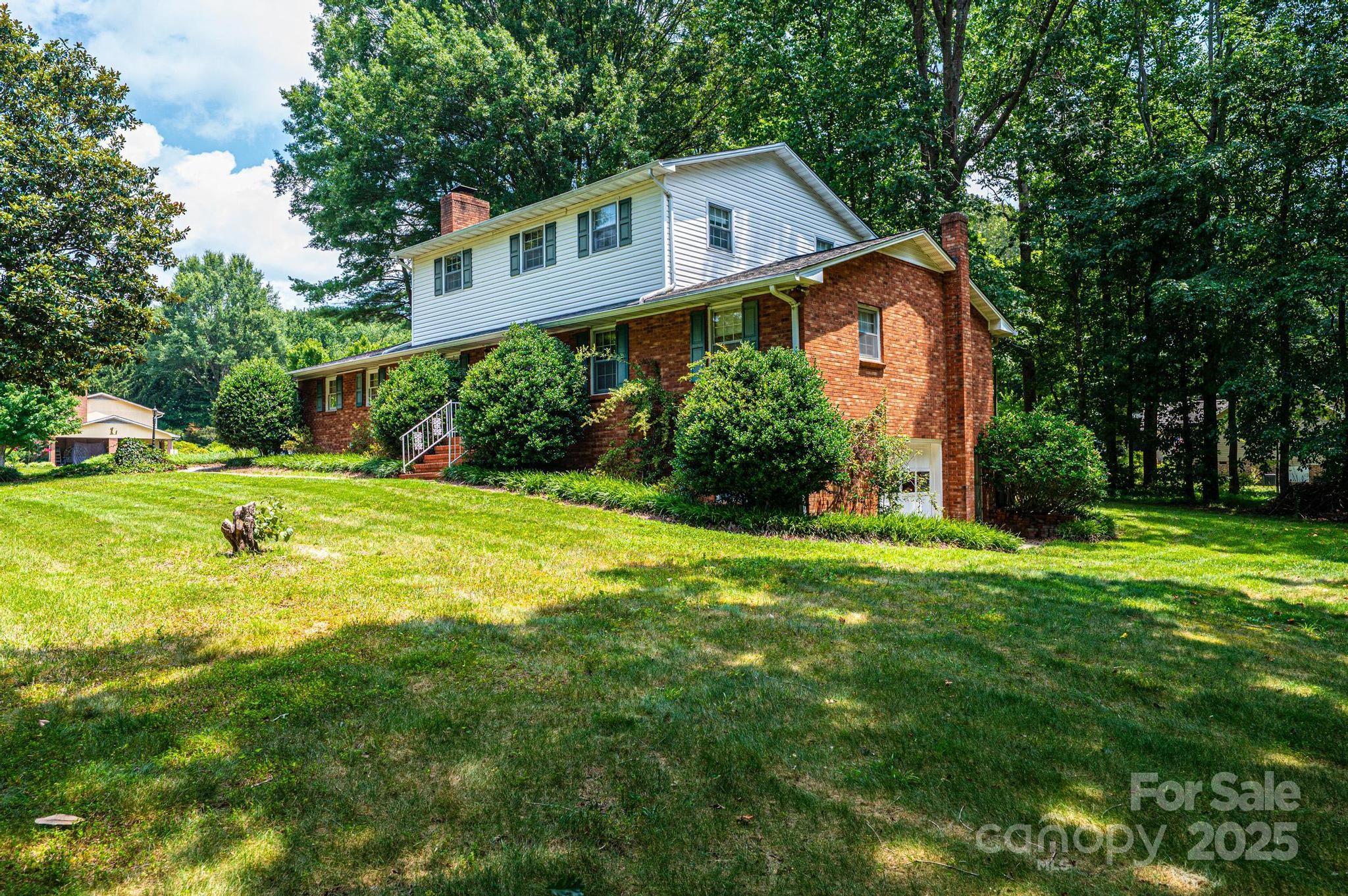 3781 Dover Street Property Photo 2